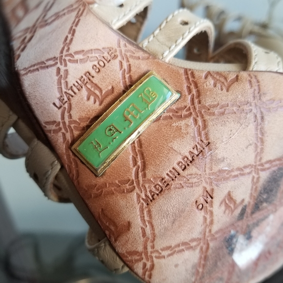 L.A.M.B by Gwen Stefani 90s Y2K Lace Up Tan Leather Heels Size 6 - Picture 10 of 13